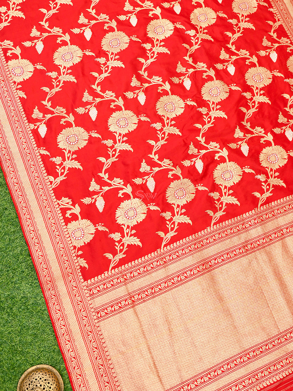 Red Jaal Katan Silk Handloom Banarasi Saree - Sacred Weaves