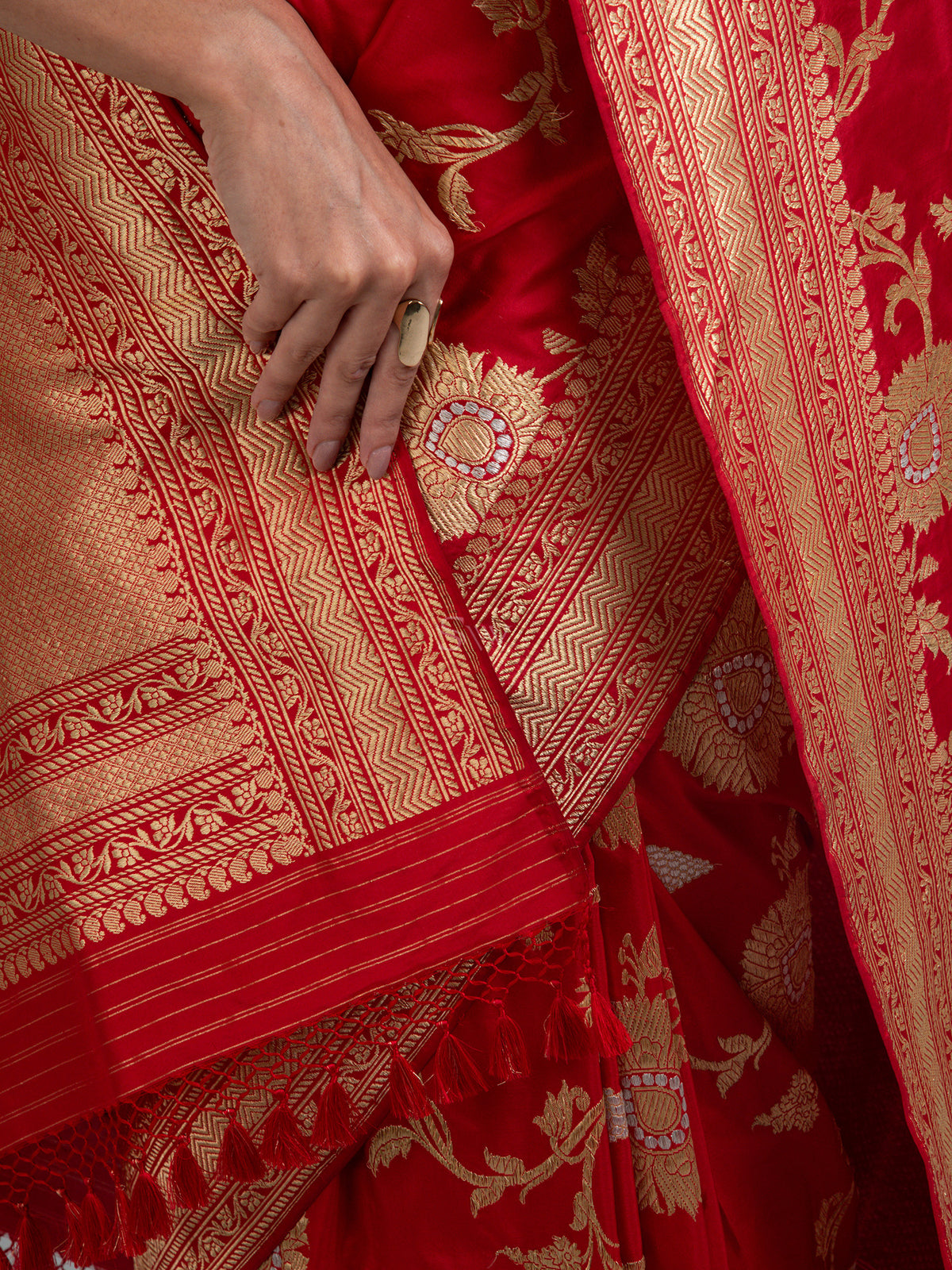 Red Jaal Katan Silk Handloom Banarasi Saree - Sacred Weaves