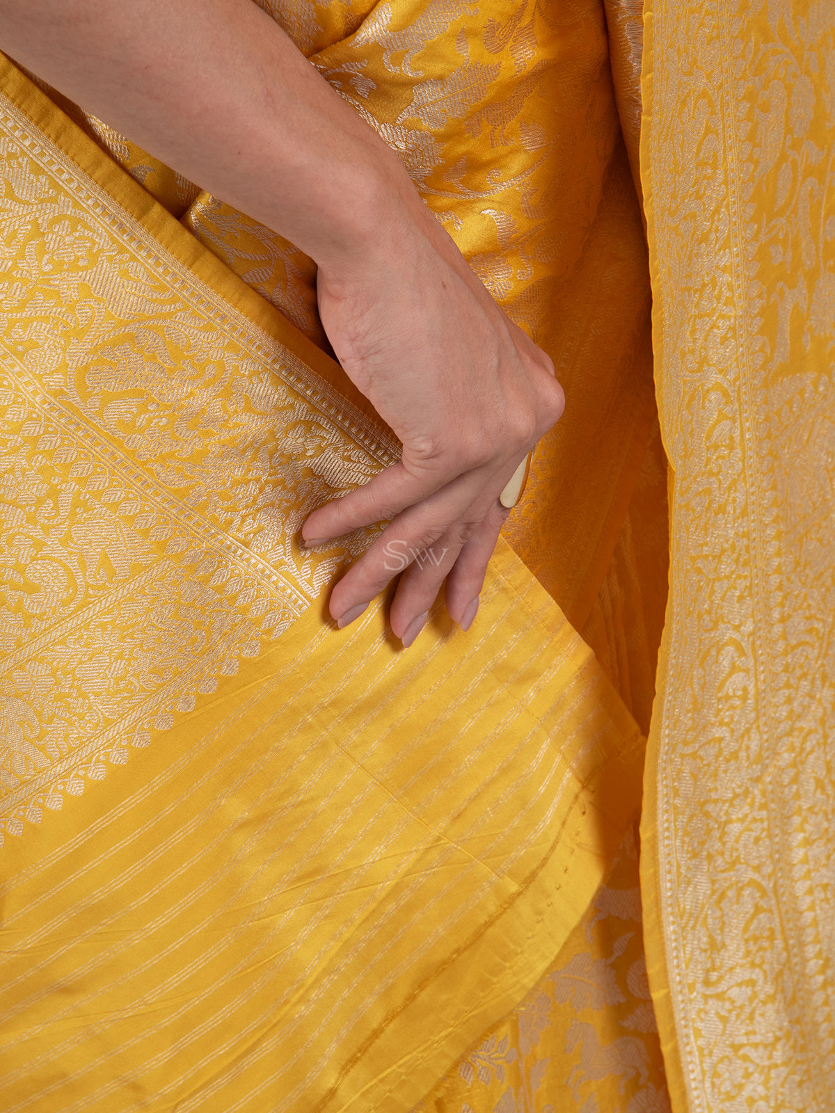 Yellow Shikargah Katan Silk Handloom Banarasi Saree - Sacred Weaves