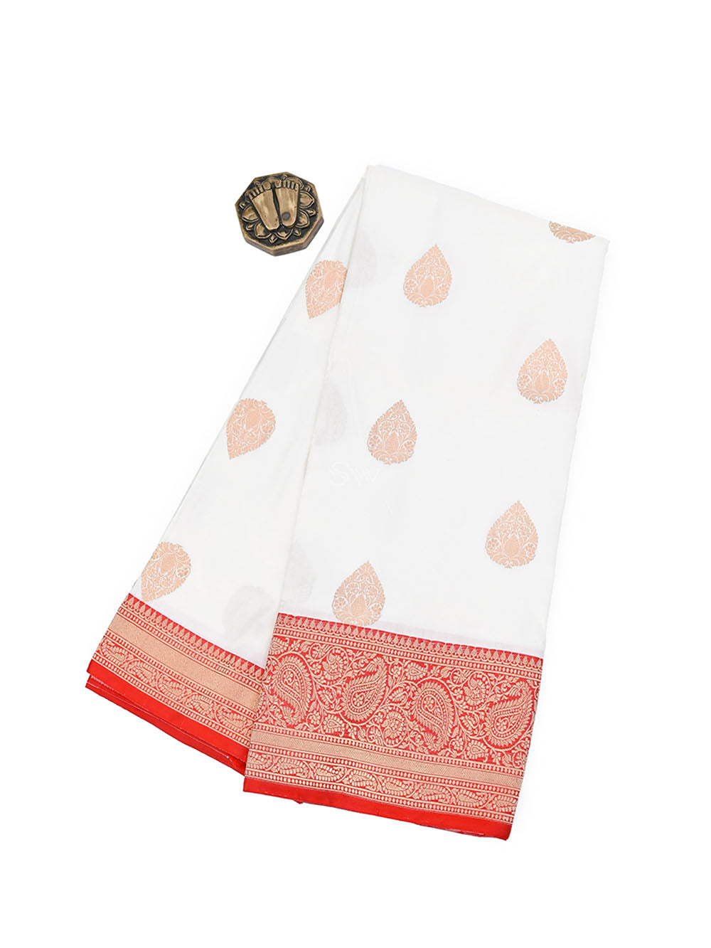 Cream Boota Katan Silk Handloom Banarasi Saree