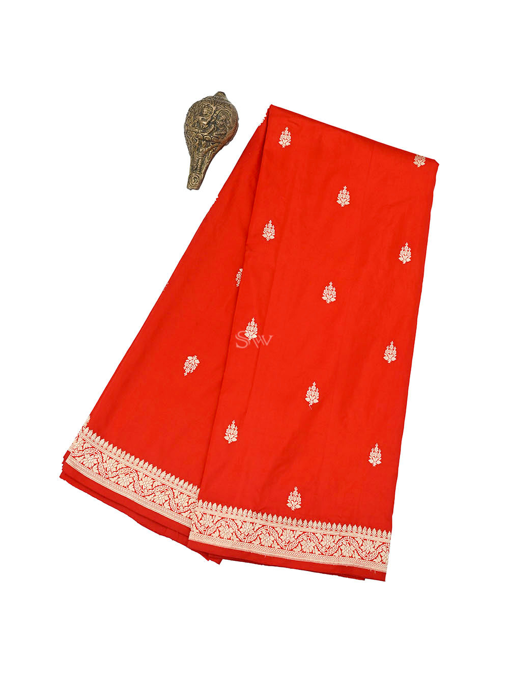 Red Booti Katan Silk Handloom Banarasi Saree