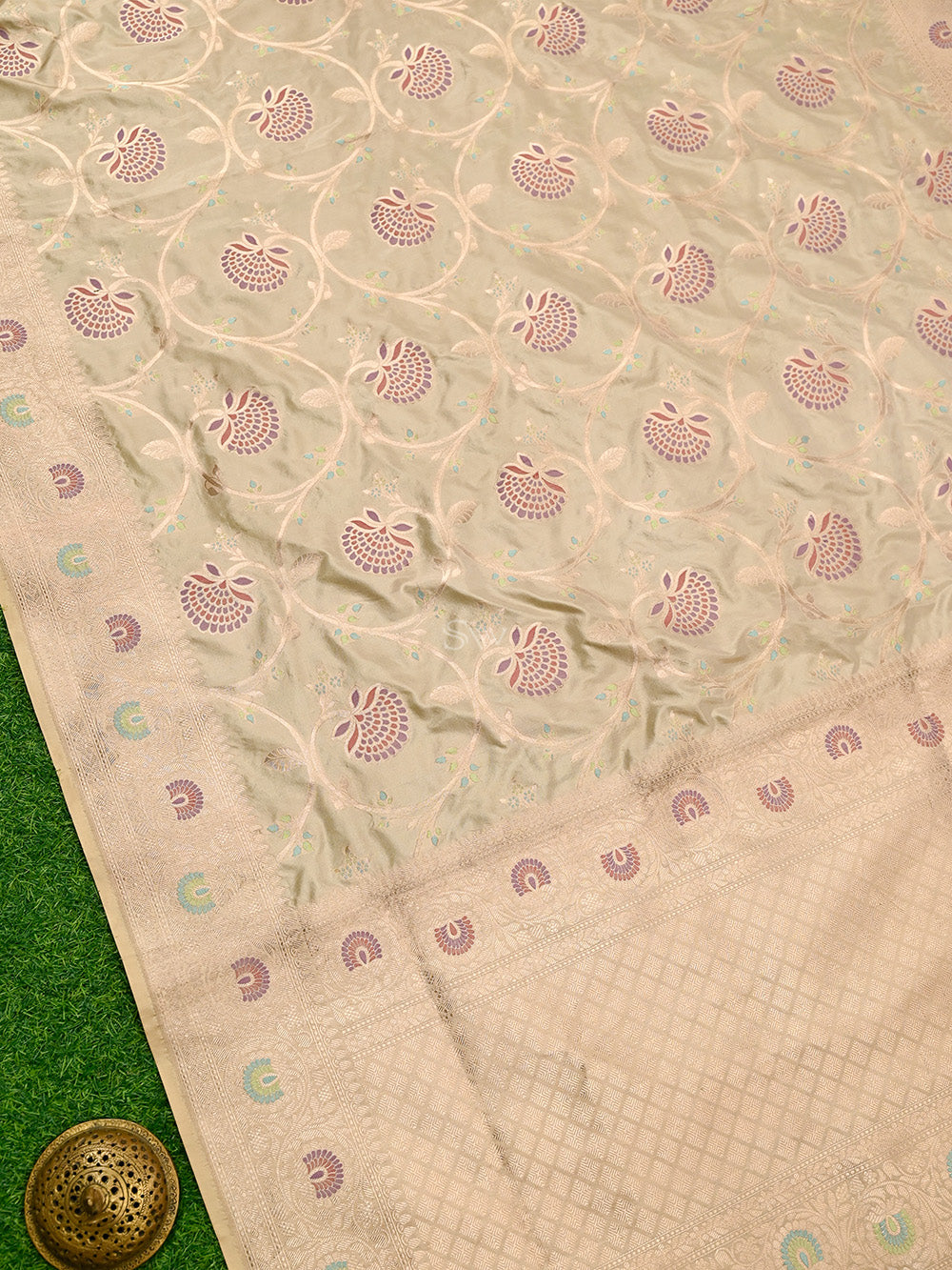 Beige Meenakari Jaal Katan Silk Handloom Banarasi Saree