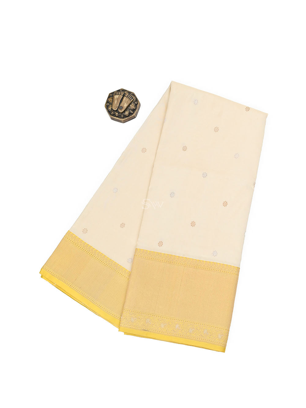 Cream Booti Katan Silk Handloom Banarasi Saree