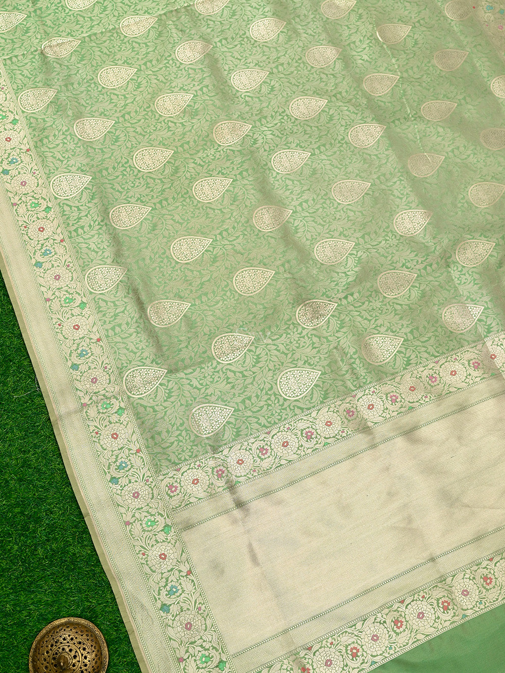 Pista Green Meenakari Booti Katan Silk Handloom Banarasi Saree