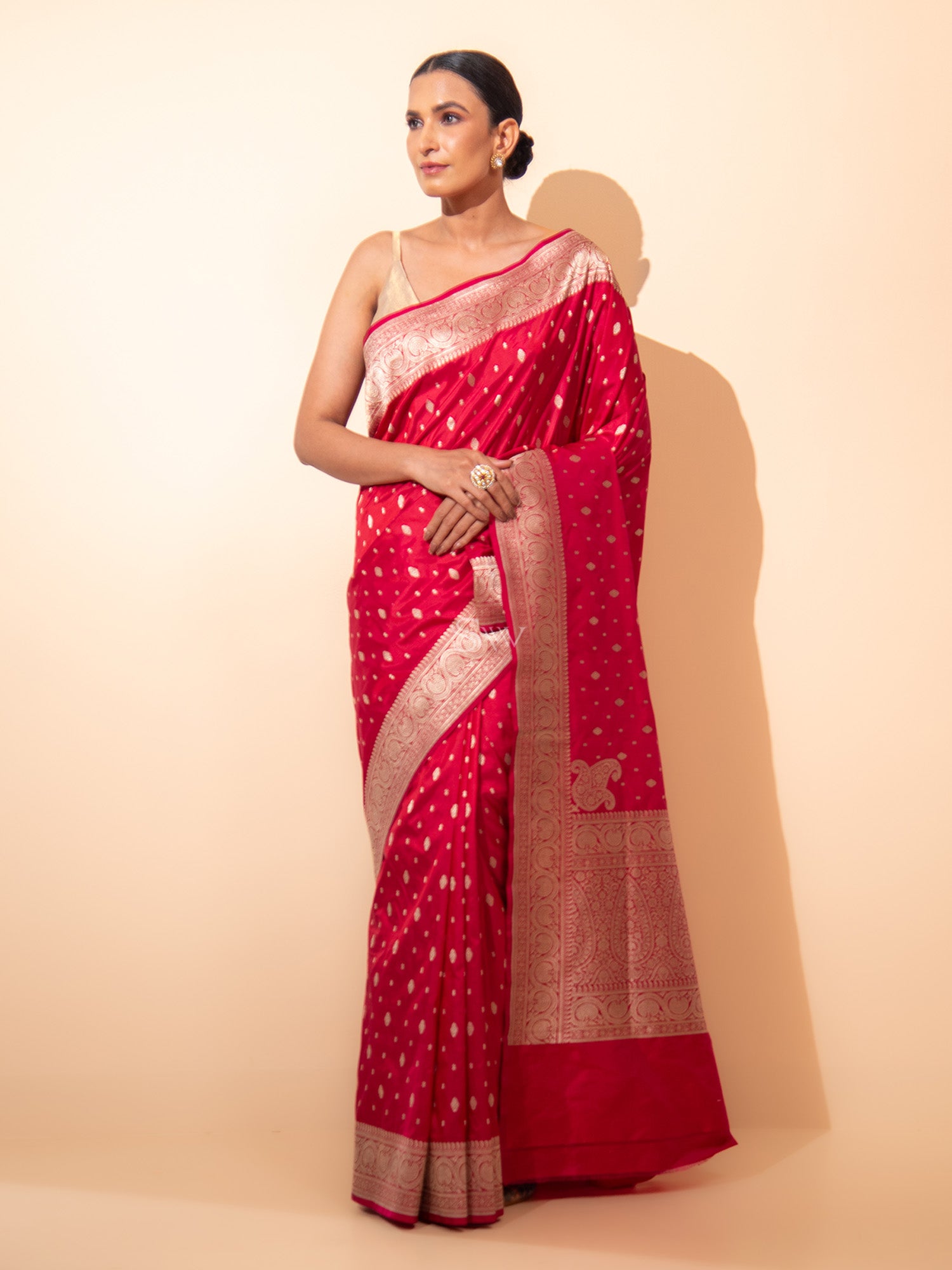 Red Pink Konia Katan Silk Handloom Banarasi Saree - Sacred Weaves