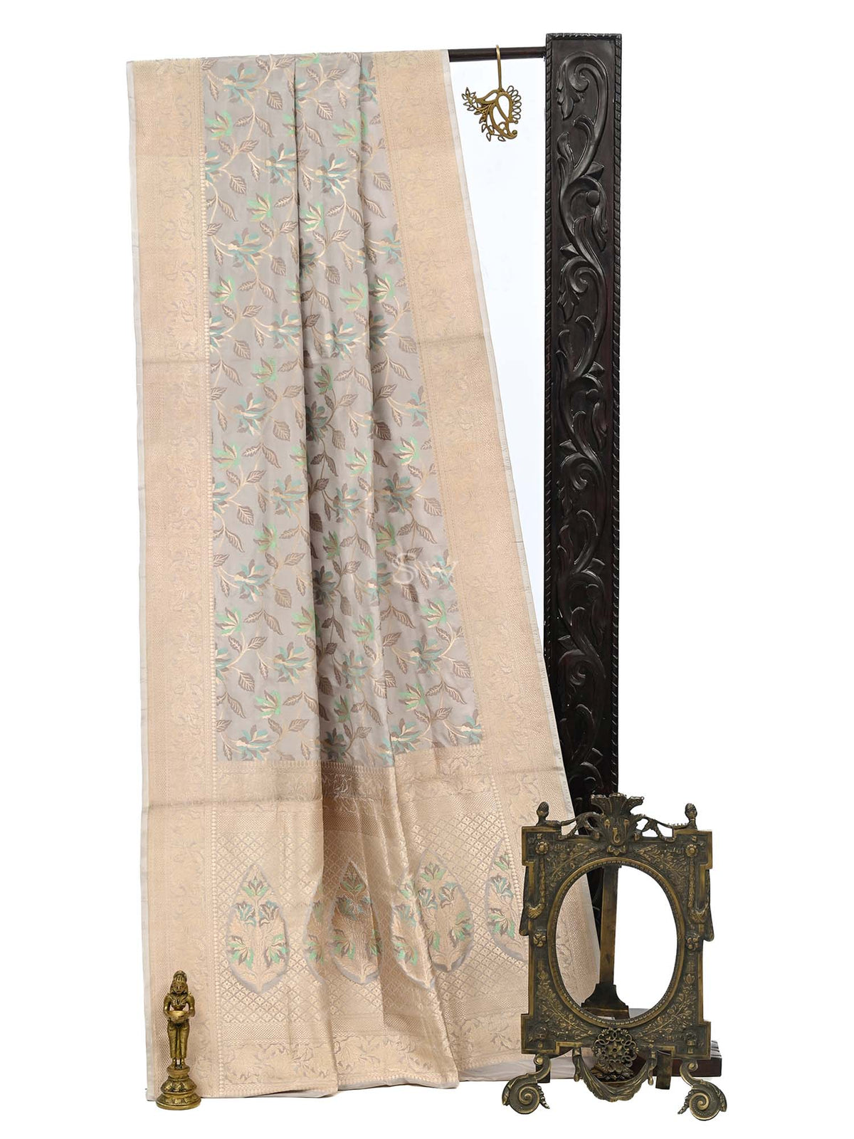 Light Grey Meenakari Jaal Katan Silk Handloom Banarasi Saree