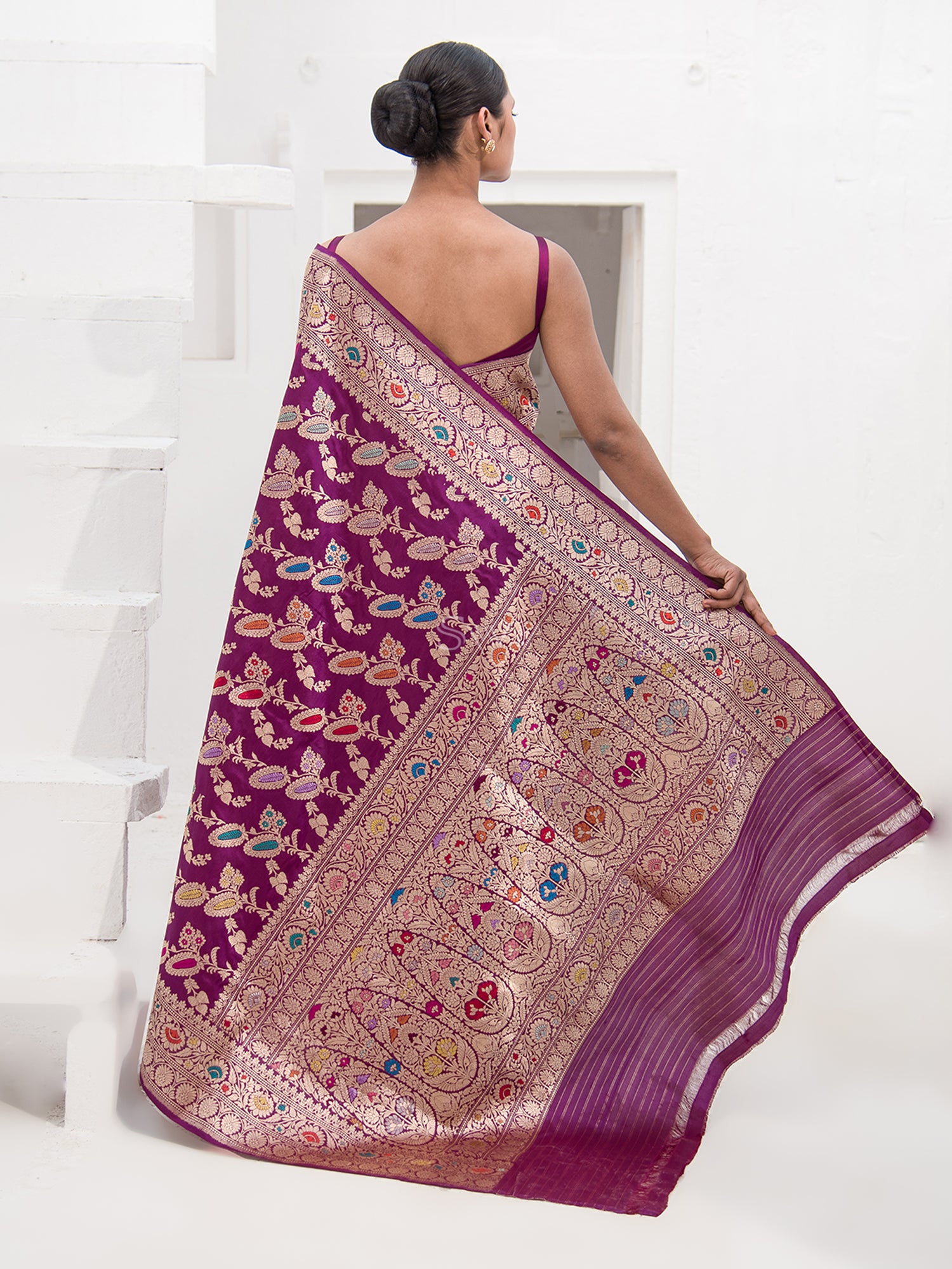 Banarasi Silk Sarees for Brides & Weddings - Types of Sarees & Looks |  WedMeGood