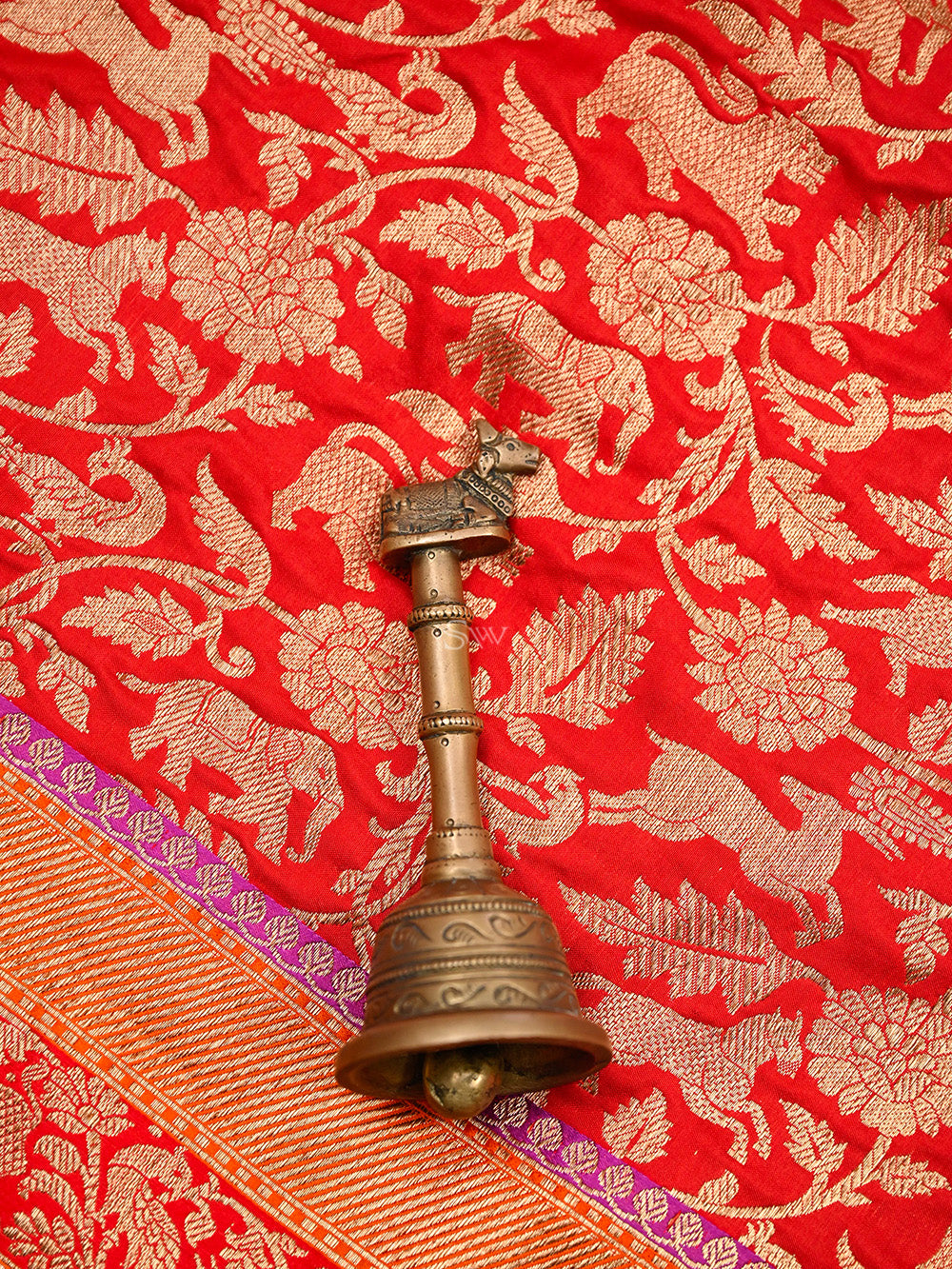 Red Shikargah Katan Silk Handloom Banarasi Saree - Sacred Weaves