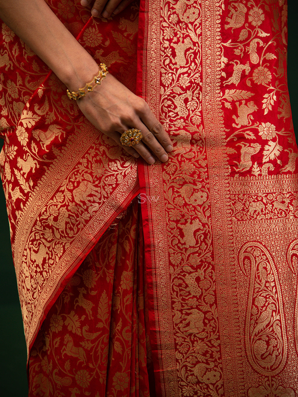 Red Shikargah Katan Silk Handloom Banarasi Saree - Sacred Weaves