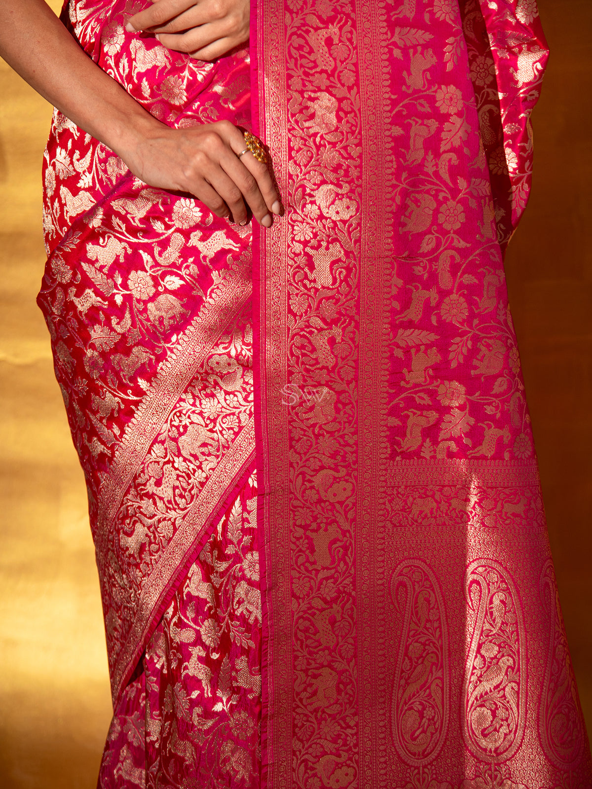 Pink Red Shikargah Katan Silk Handloom Banarasi Saree - Sacred Weaves