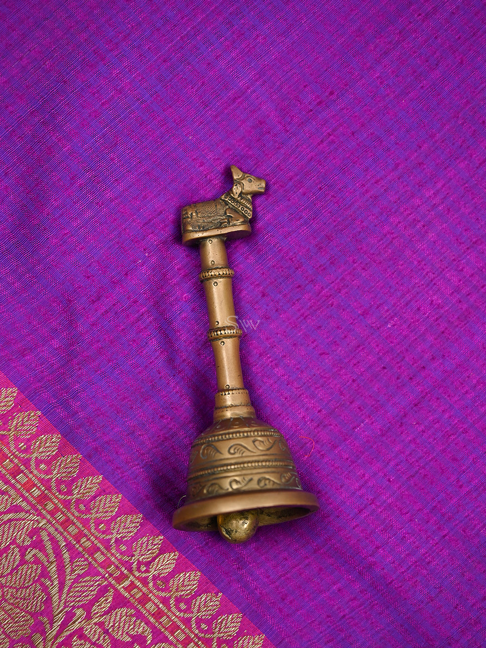 Purple Magenta Konia Dupion Silk Handloom Banarasi Saree