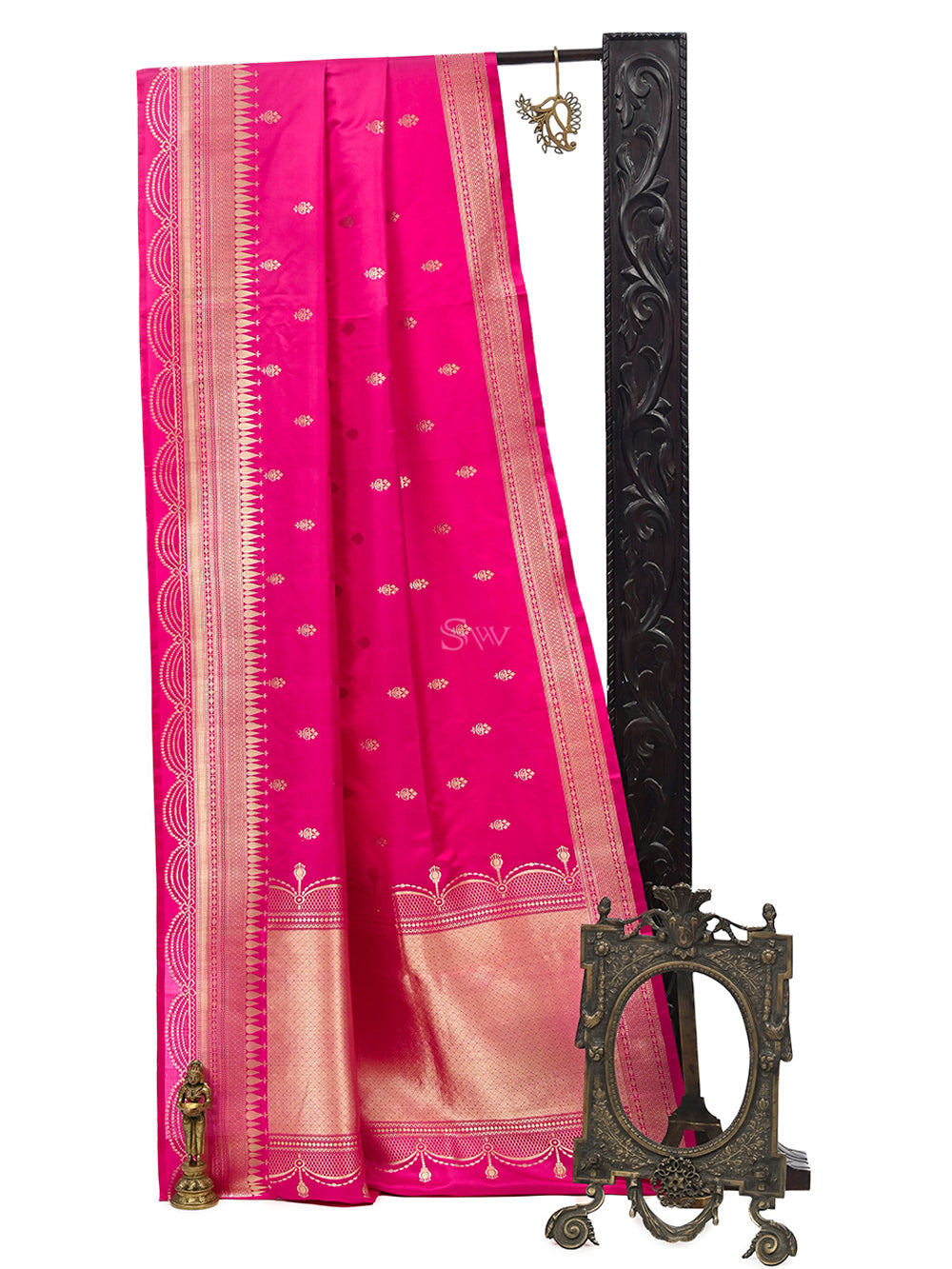 Magenta Booti Satin Silk Handloom Banarasi Saree