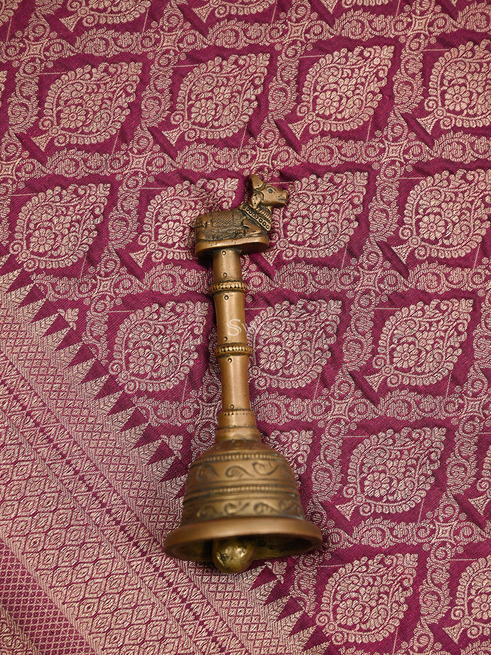 Wine Jaal Katan Silk Handloom Banarasi Saree