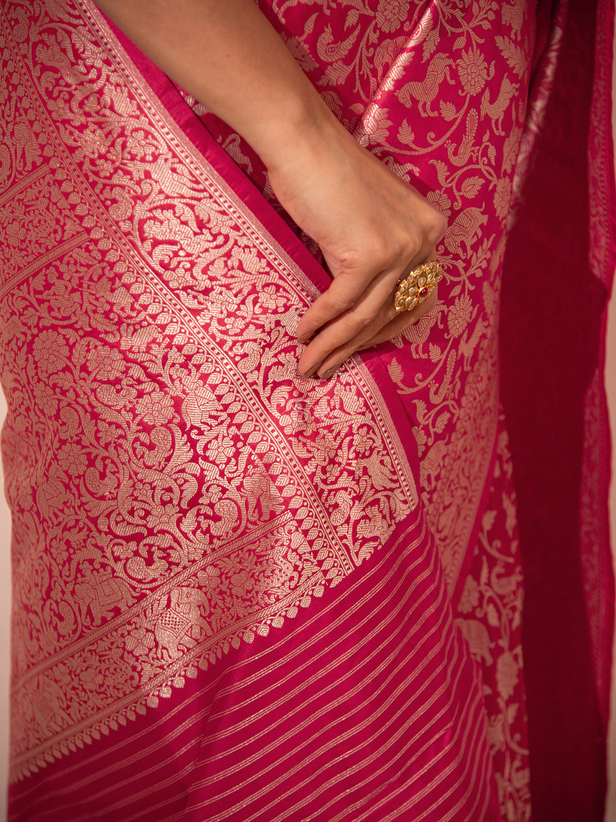 Red Pink Shikargah Katan Silk Handloom Banarasi Saree - Sacred Weaves