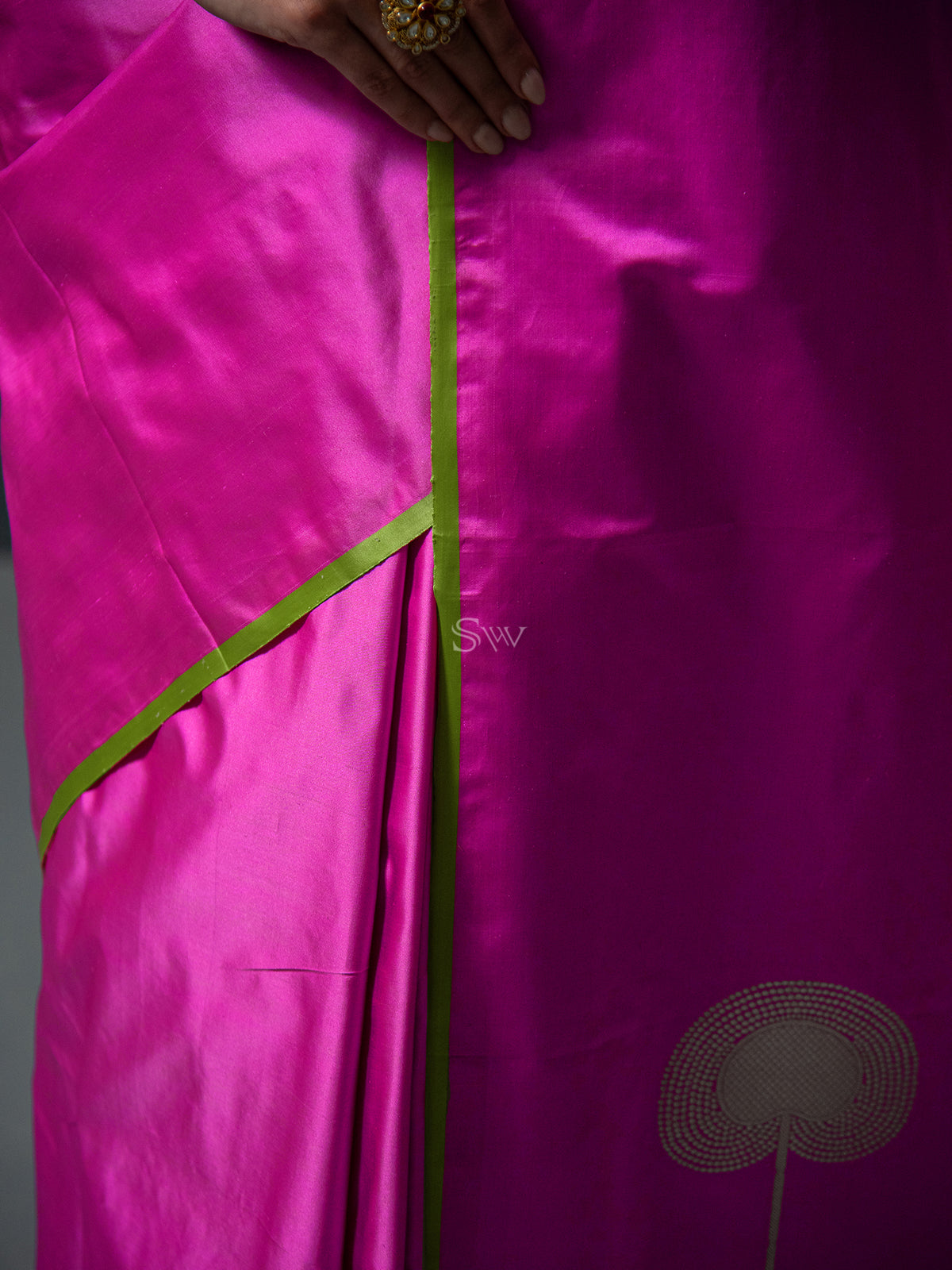 Magenta Plain Satin Silk Handloom Banarasi Saree - Sacred Weaves