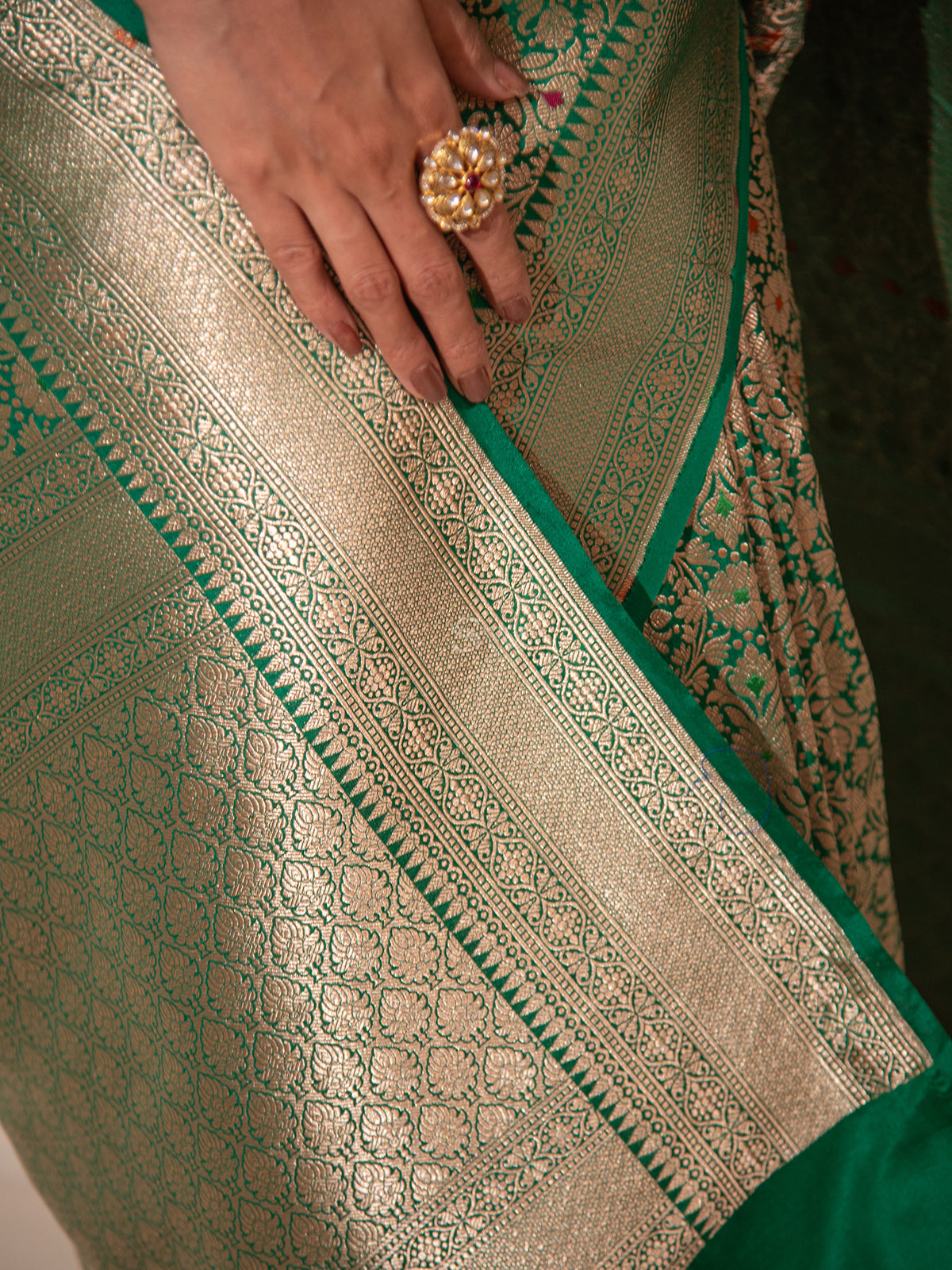 Bottle Green Meenakari Brocade Handloom Banarasi Saree - Sacred Weaves