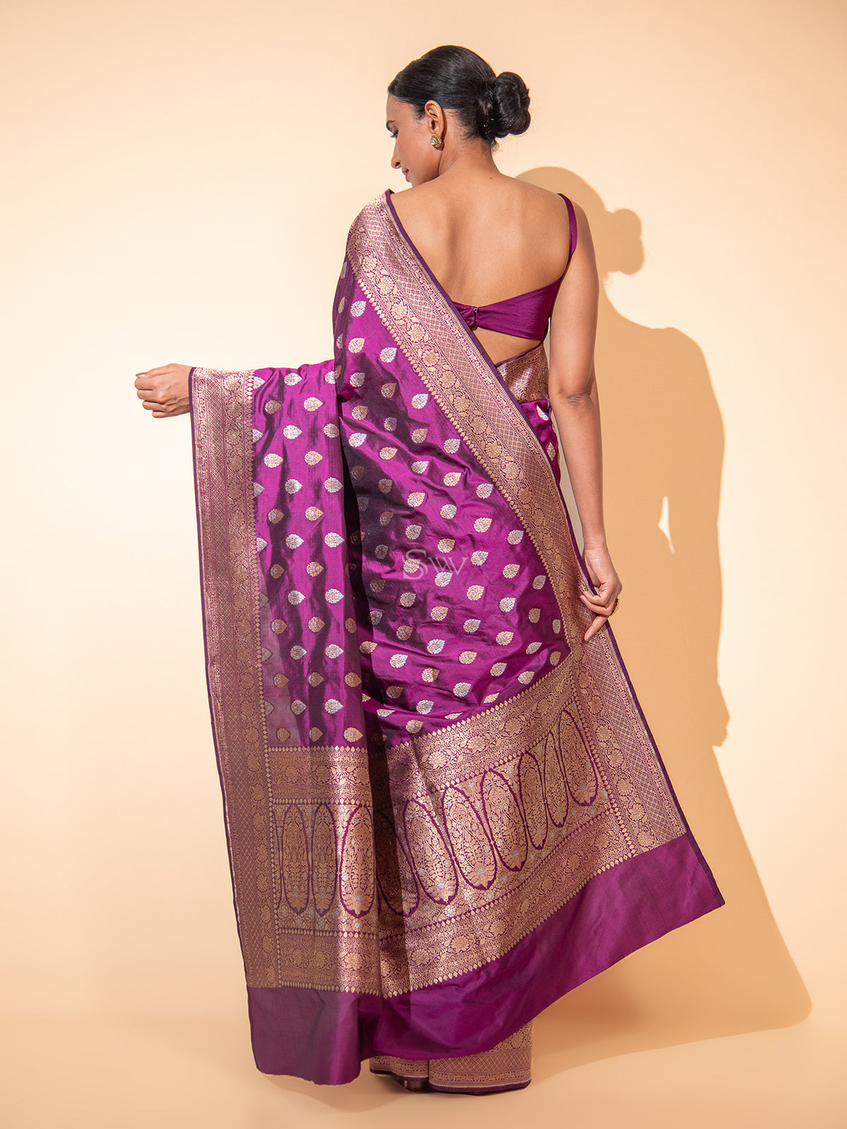 Dark Magenta Booti Katan Silk Uppada Handloom Banarasi Saree - Sacred Weaves