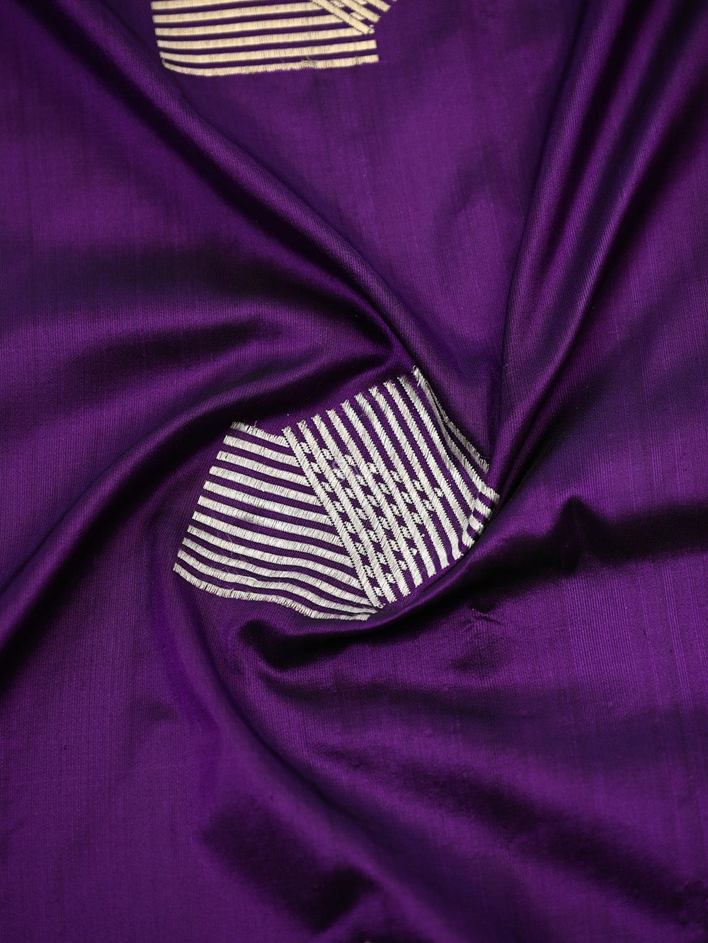 Purple Boota Katan Silk Handloom Banarasi Saree