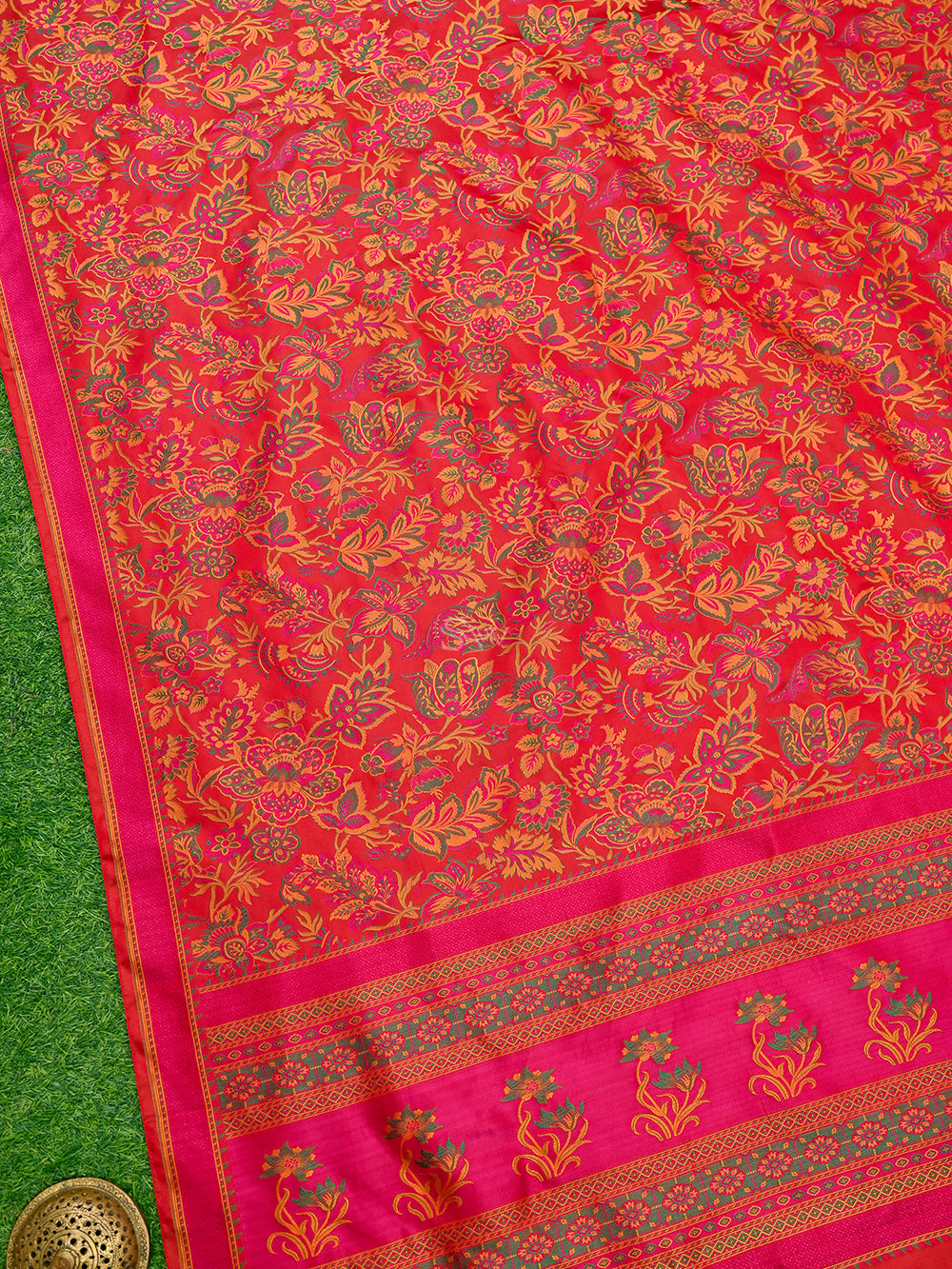 Red Tanchoi Silk Handloom Banarasi Saree