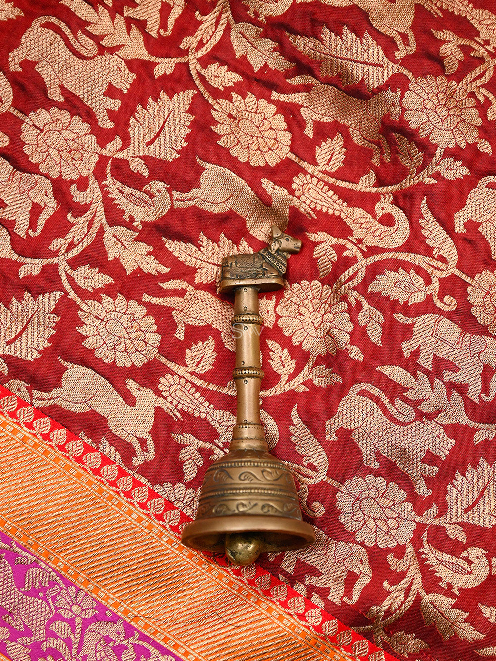 Maroon Shikargah Katan Silk Handloom Banarasi Saree - Sacred Weaves