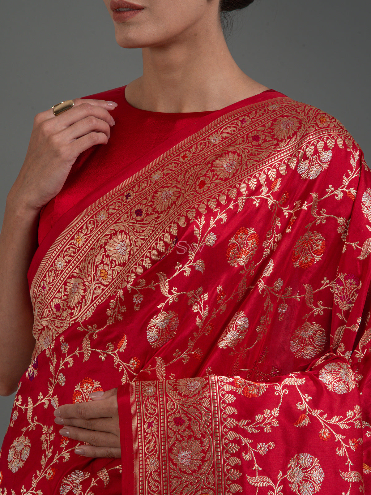 Red Meenakari Katan Silk Handloom Banarasi Saree - Sacred Waaves