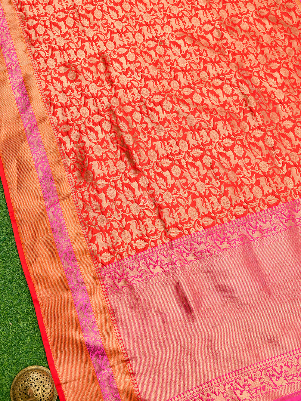 Red Shikargah Katan Silk Handloom Banarasi Saree - Sacred Weaves