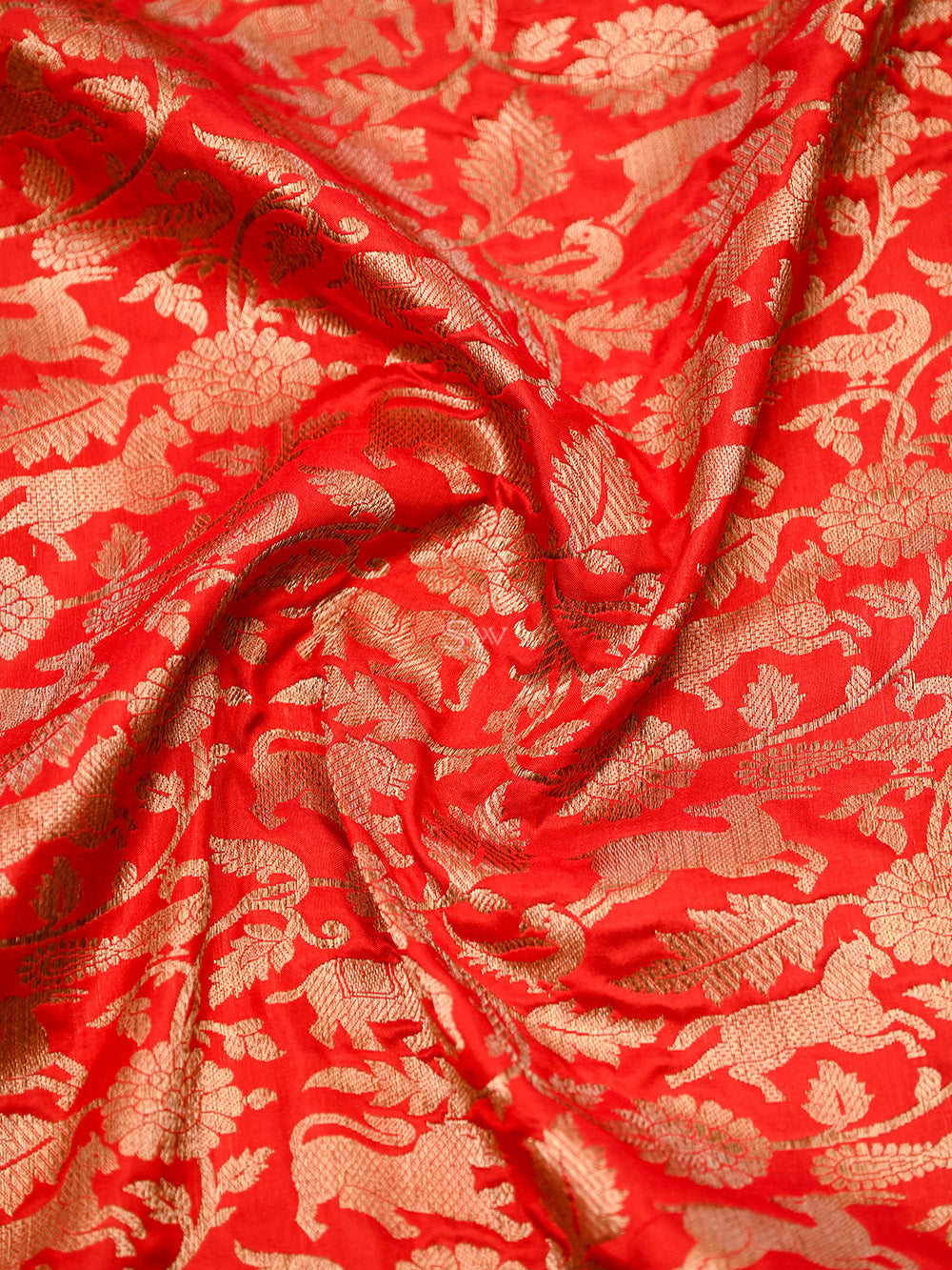 Red Shikargah Katan Silk Handloom Banarasi Saree - Sacred Weaves