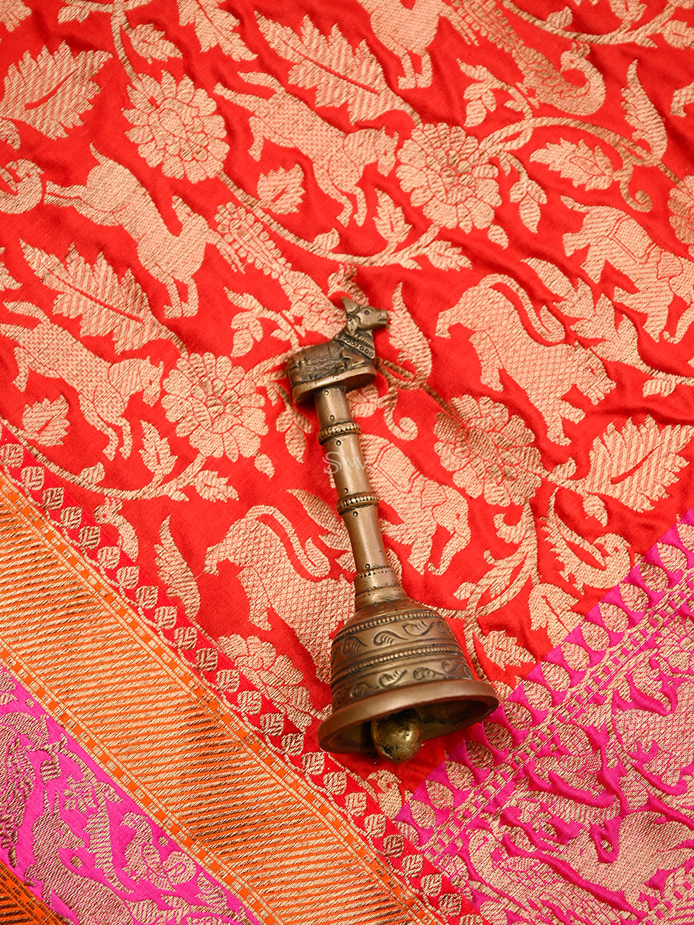 Red Shikargah Katan Silk Handloom Banarasi Saree - Sacred Weaves