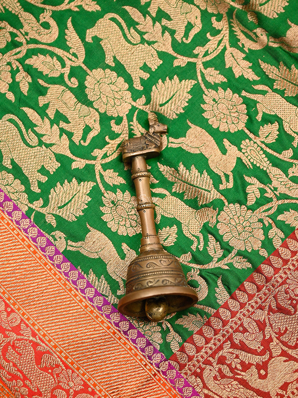 Bottle Green Shikargah Katan Silk Handloom Banarasi Saree - Sacred Weaves