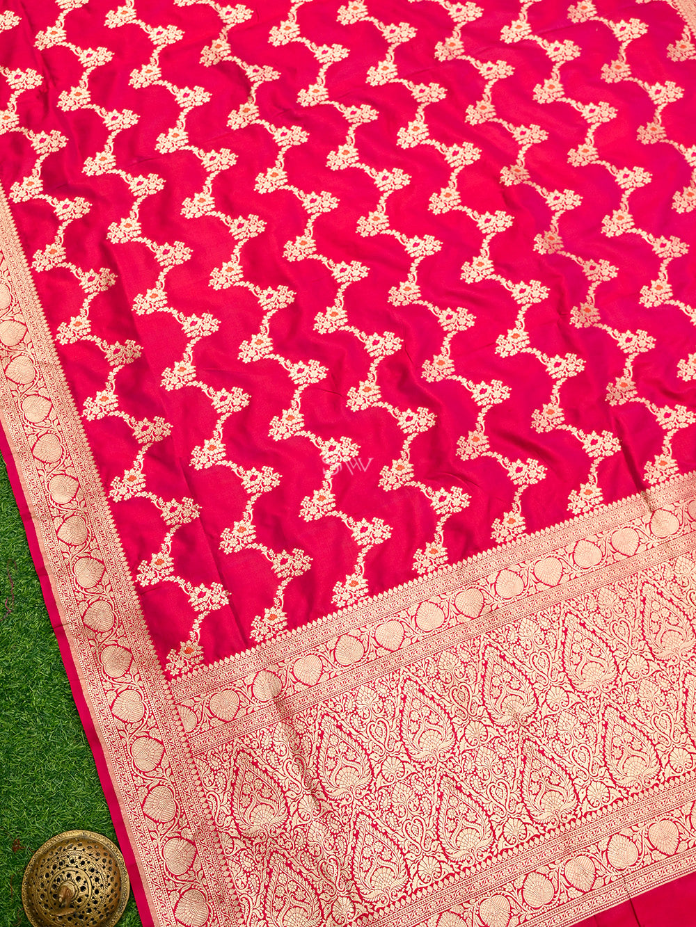 Dark Pink Meenakari Jaal Katan Silk Handloom Banarasi Saree