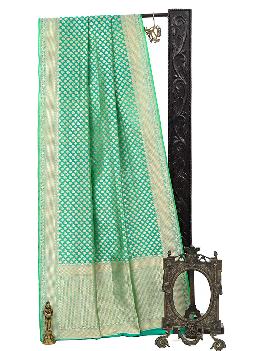 Sea Green Booti Uppada Katan Silk Handloom Banarasi Saree