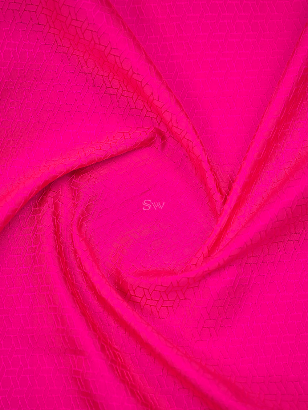 Magenta Satin Tanchoi Handloom Banarasi Saree