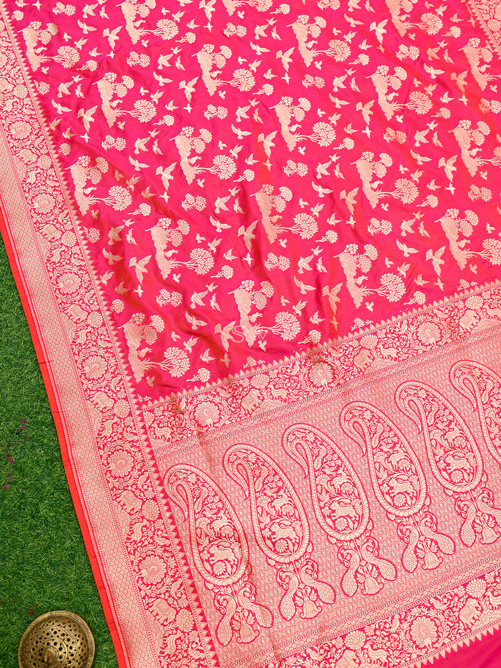 Pink Orange Shikargah Katan Silk Handloom Banarasi Saree