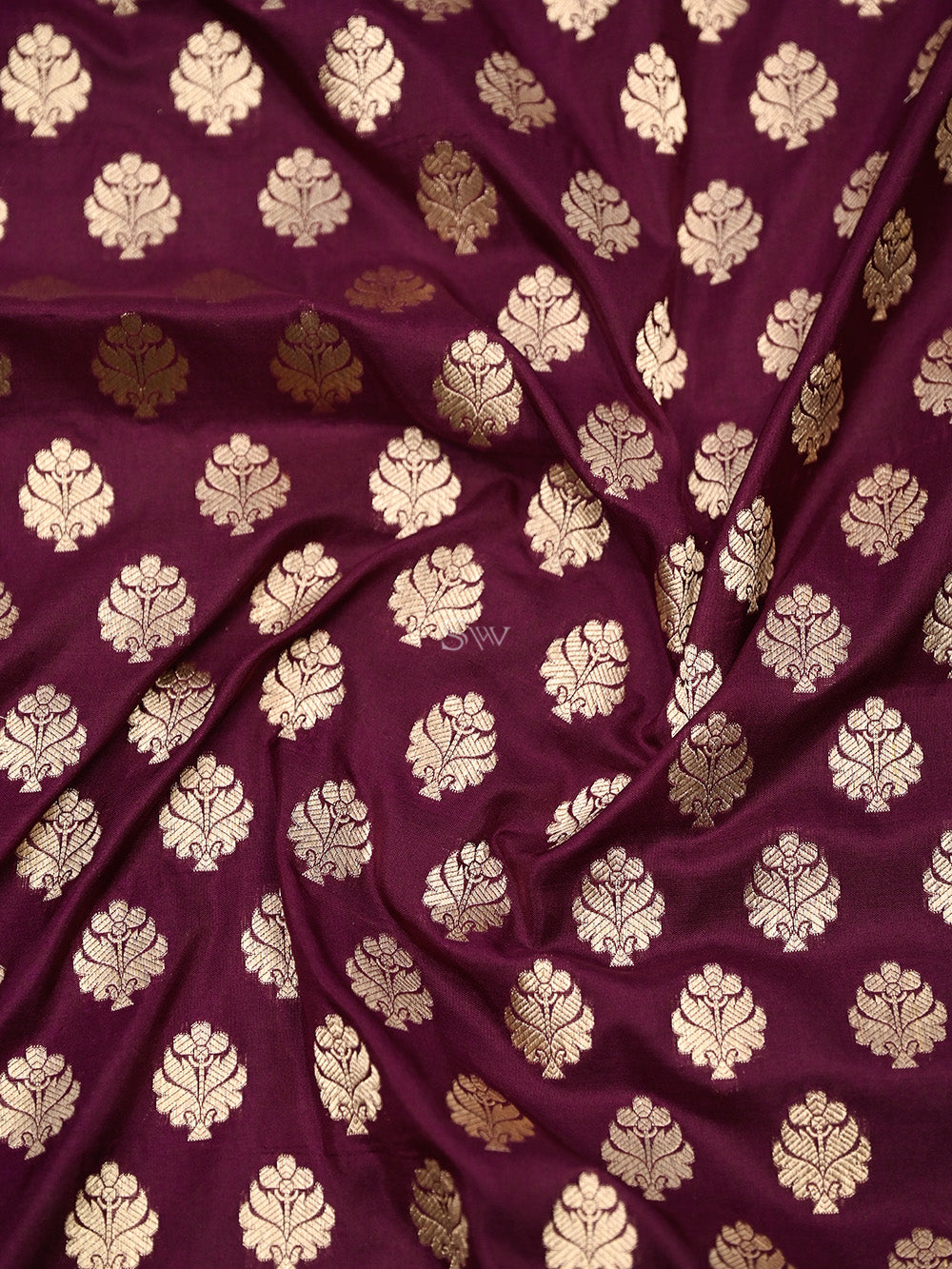 Wine Booti Katan Silk Handloom Banarasi Saree