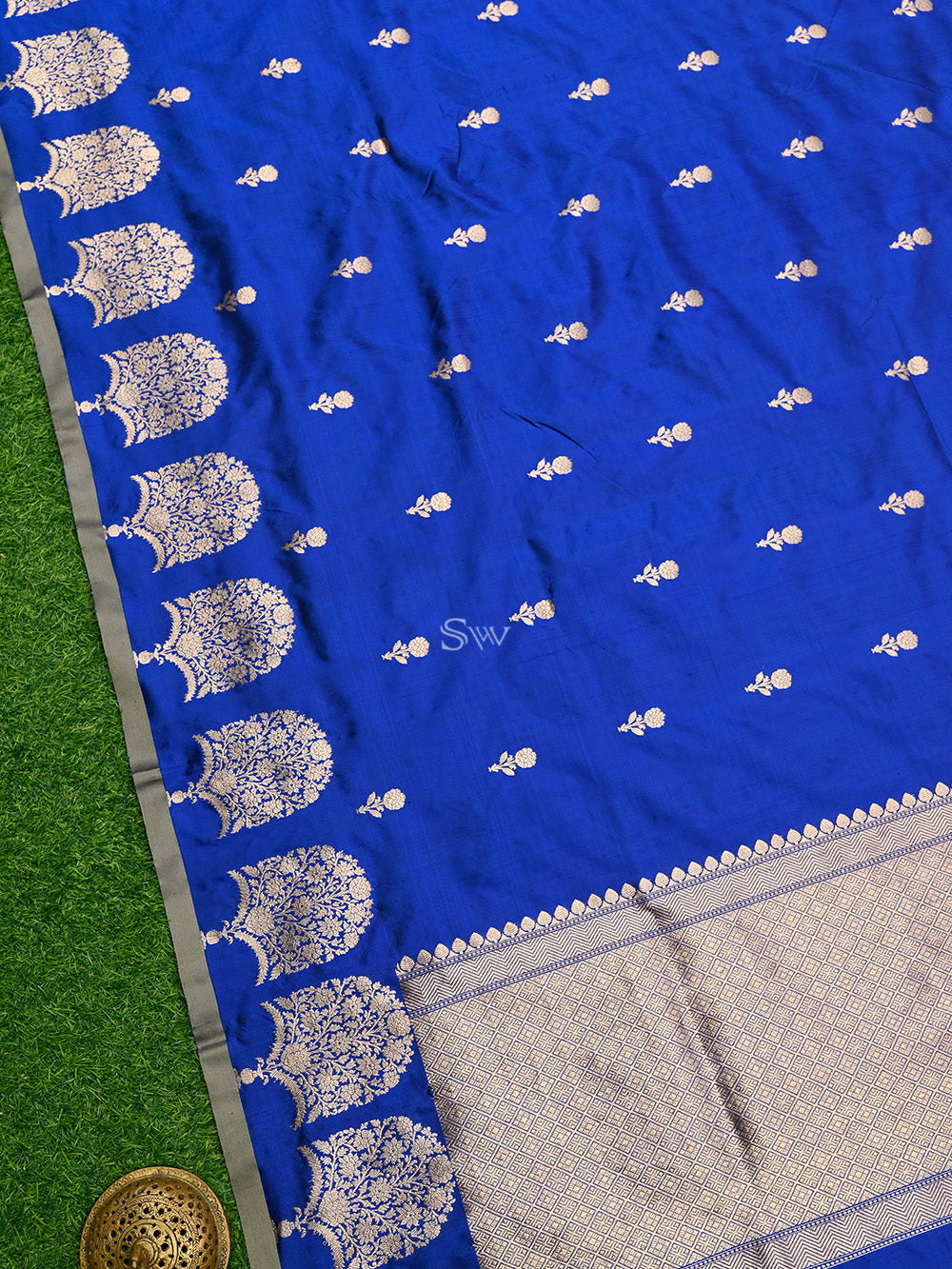 Blue Boota Katan Silk Handloom Banarasi Saree