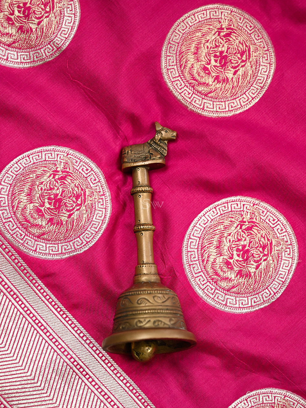 Dark Pink Shikargah Boota Katan Silk Handloom Banarasi Saree