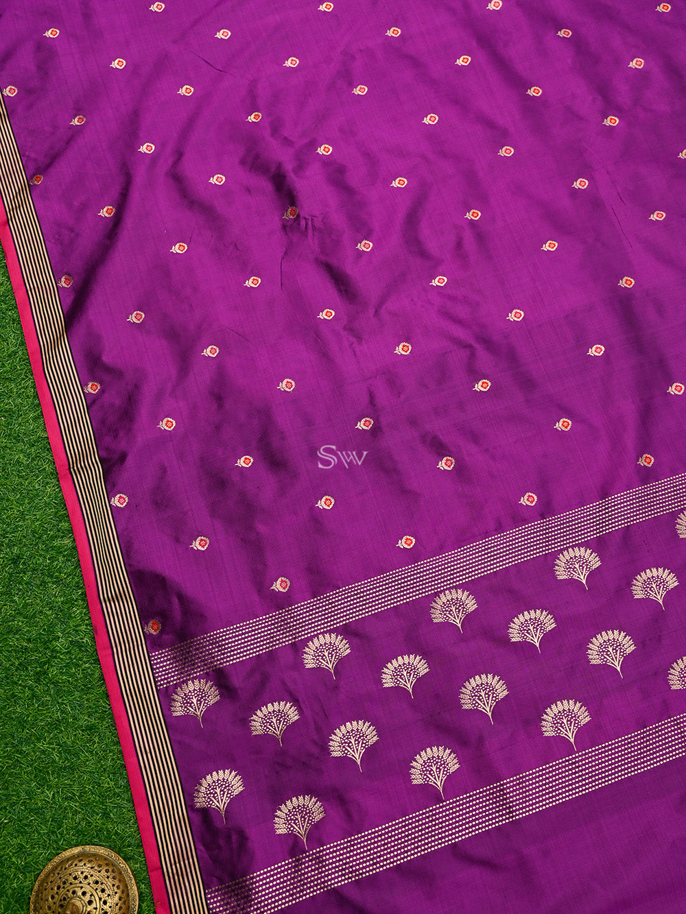 Dark Magenta Meenakari Booti Katan Silk Handloom Banarasi Saree