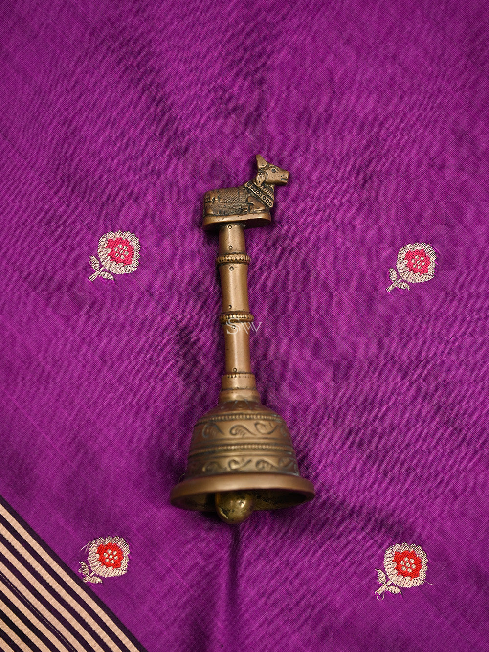 Dark Magenta Meenakari Booti Katan Silk Handloom Banarasi Saree