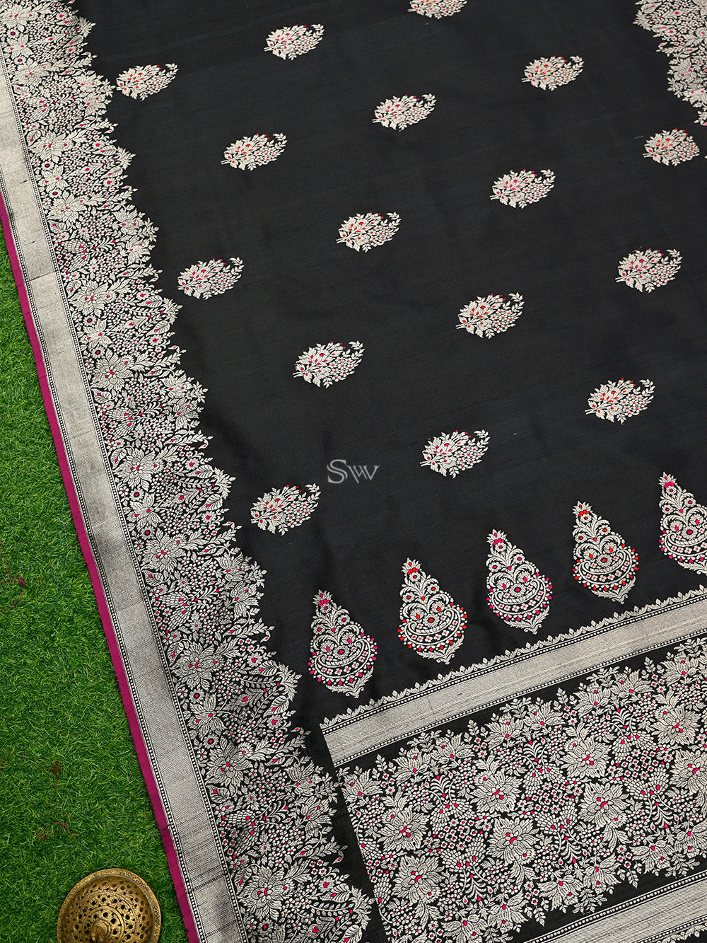 Black Meenakari Booti Tussar Silk Handloom Banarasi Saree