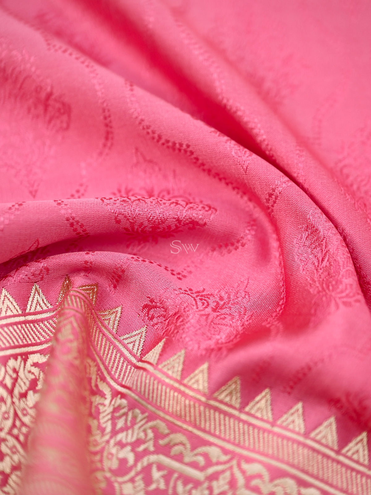 Pink Tanchoi Silk Handloom Banarasi Fabric