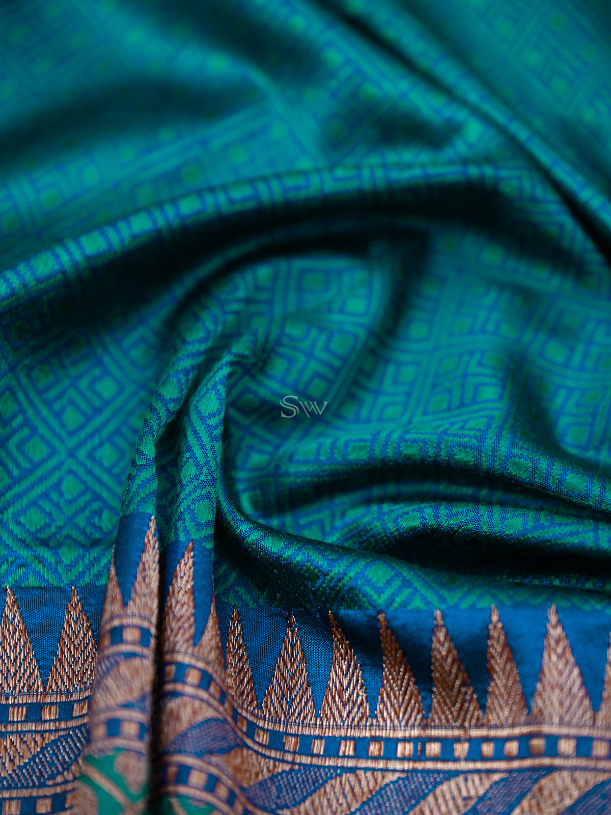 Green Blue Tanchoi Silk Handloom Banarasi Fabric