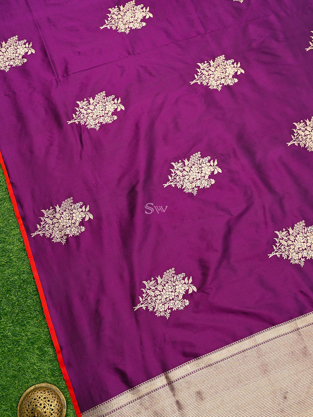 Purple Boota Katan Silk Handloom Banarasi Saree