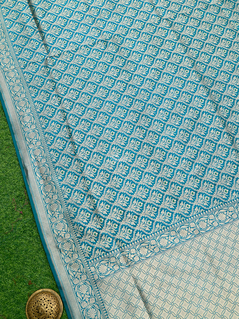 Blue Green Meenakari Jaal Katan Silk Handloom Banarasi Saree