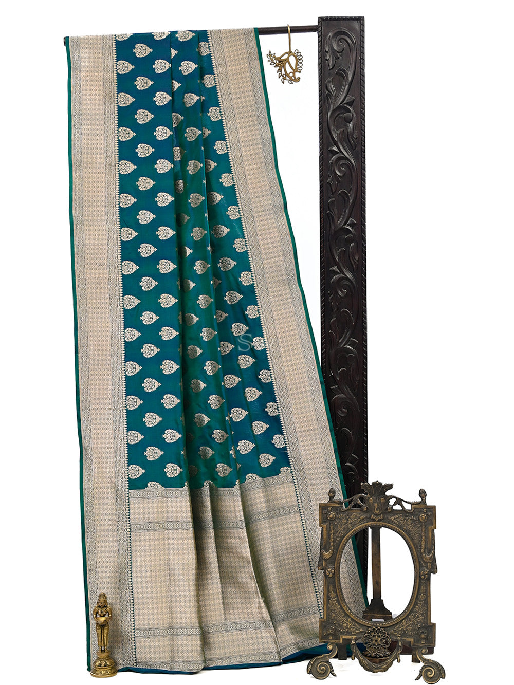 Teal Green Booti Uppada Katan Silk Handloom Banarasi Saree