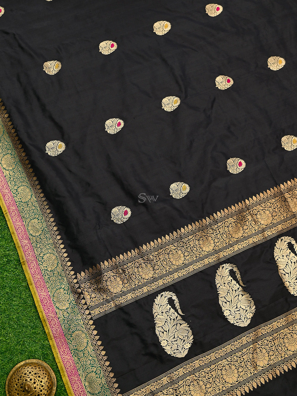 Black Meenakari Booti Katan Silk Handloom Banarasi Saree