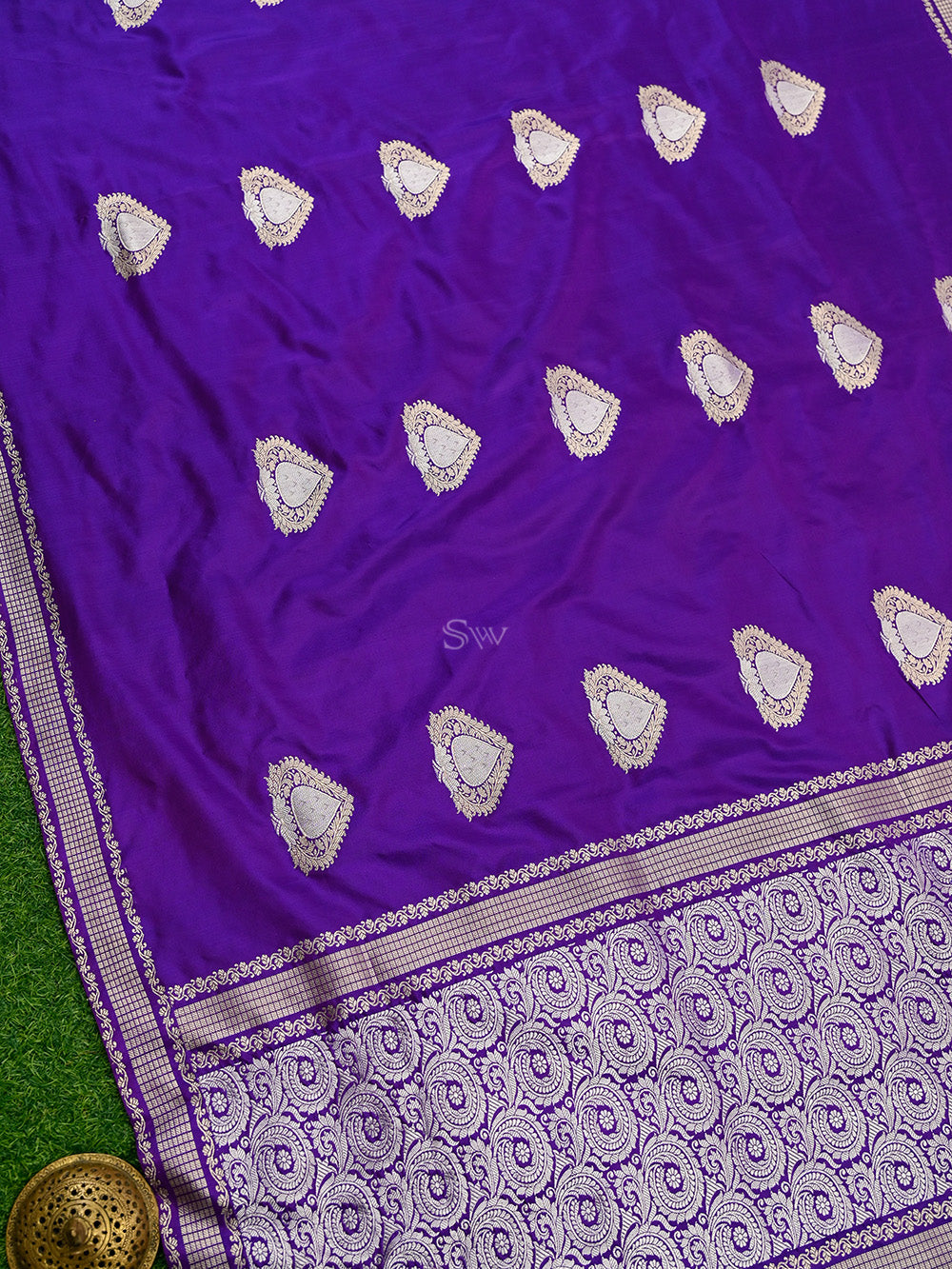 Purple Boota Katan Silk Handloom Banarasi Saree