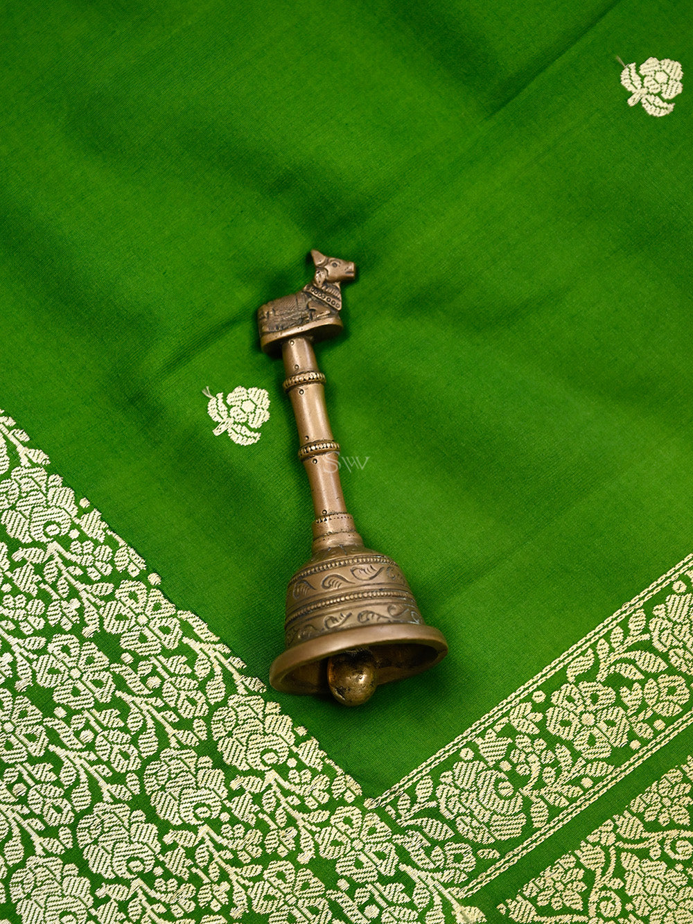 Green Booti Katan Silk Handloom Banarasi Saree