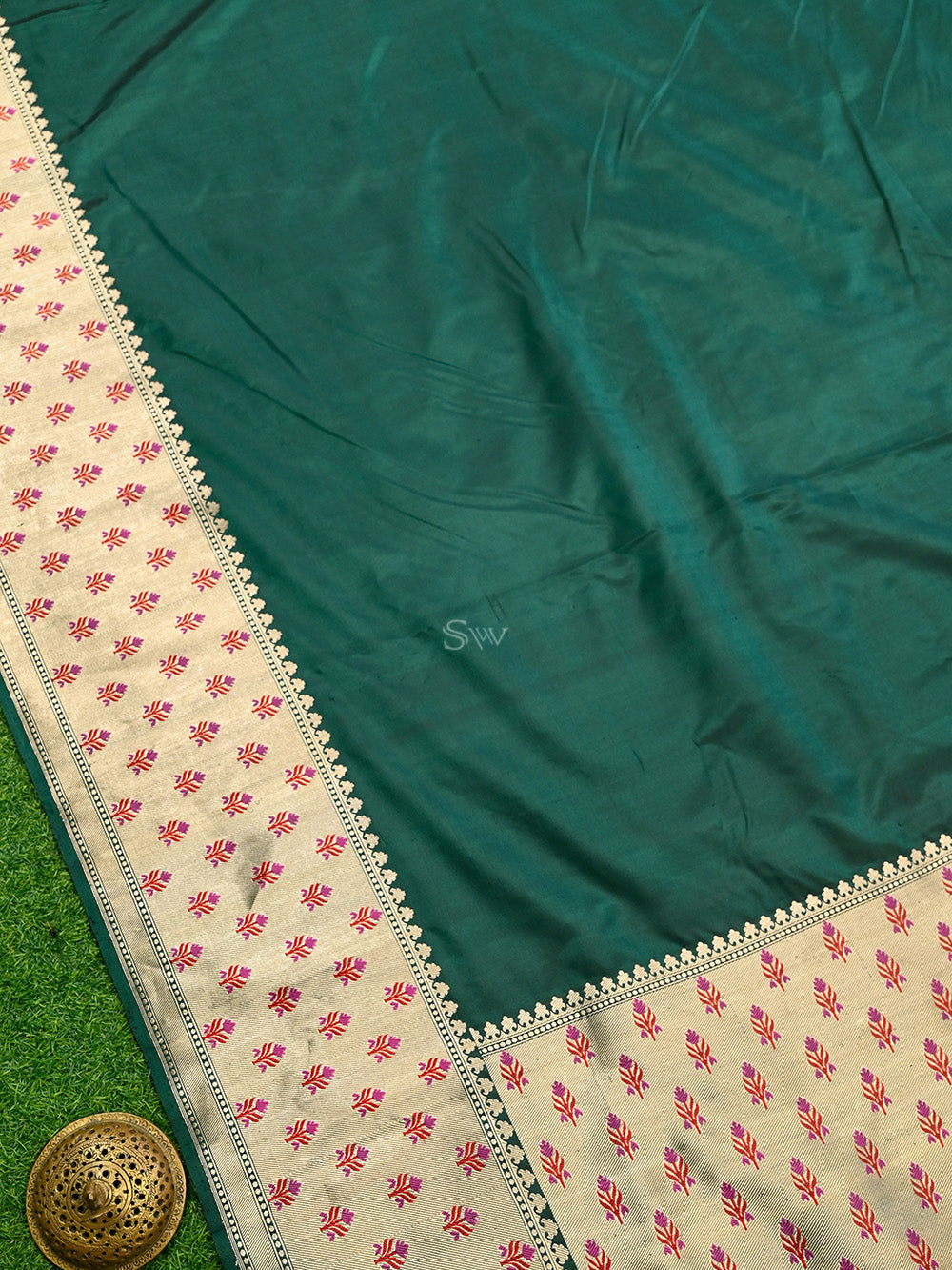 Teal Green Plain Katan Silk Handloom Banarasi Saree