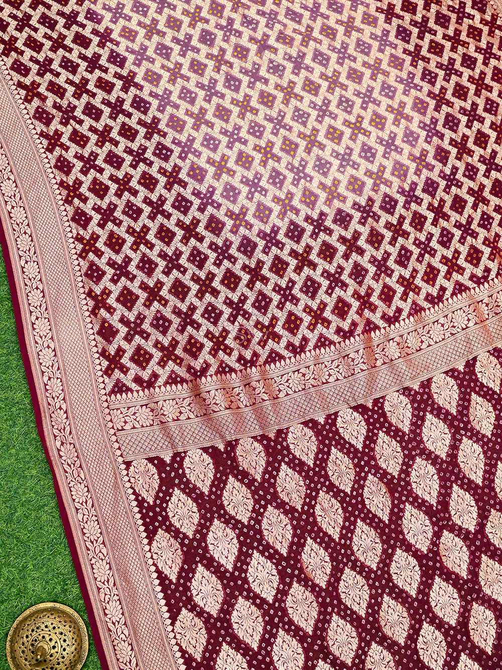 Wine Mauve Bandhani Khaddi Georgette Handloom Banarasi Saree