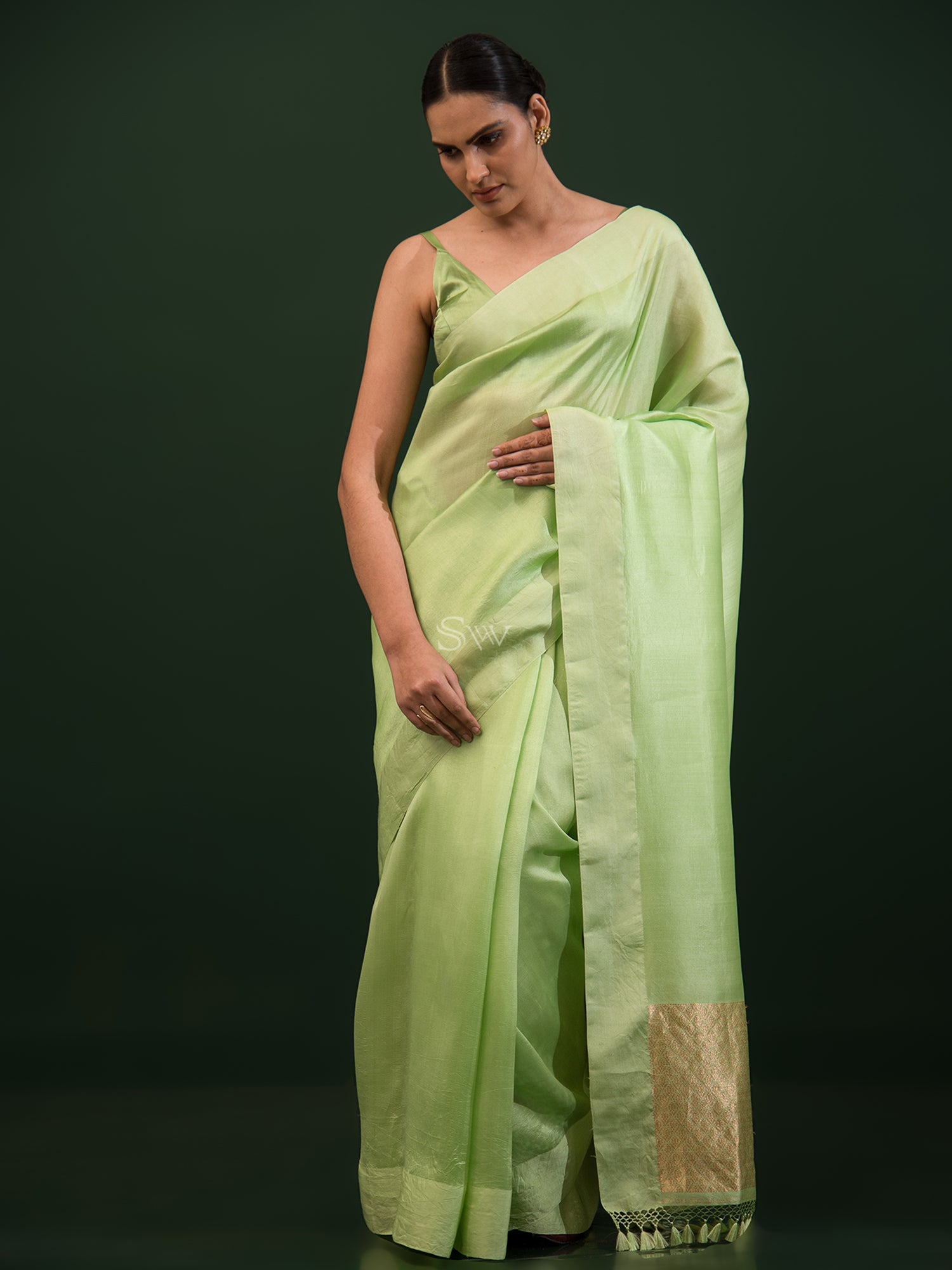 Banarasi Silk Saree, Designer and Traditional Banarasi Silk Sarees Online